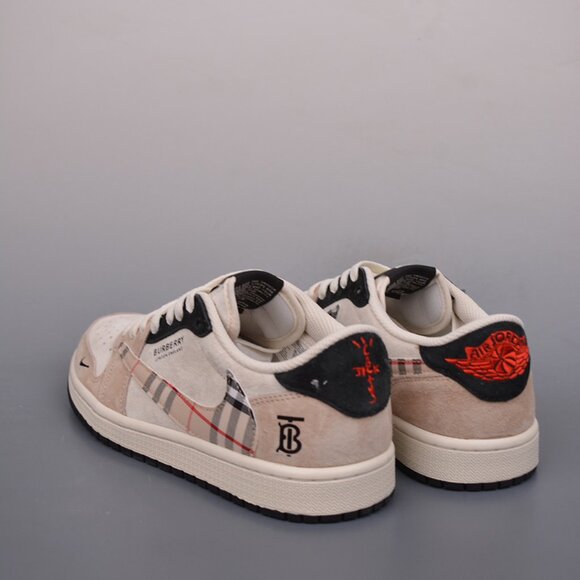 Fragment X Travis Scott Sneaker - Picture 3 of 9